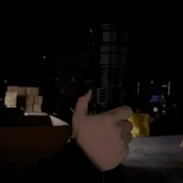 Large LED Flashlight - Image 2